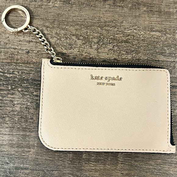 kate spade Handbags - Kate Spade Colorblock Black And Cream Zip Cardholder Keychain